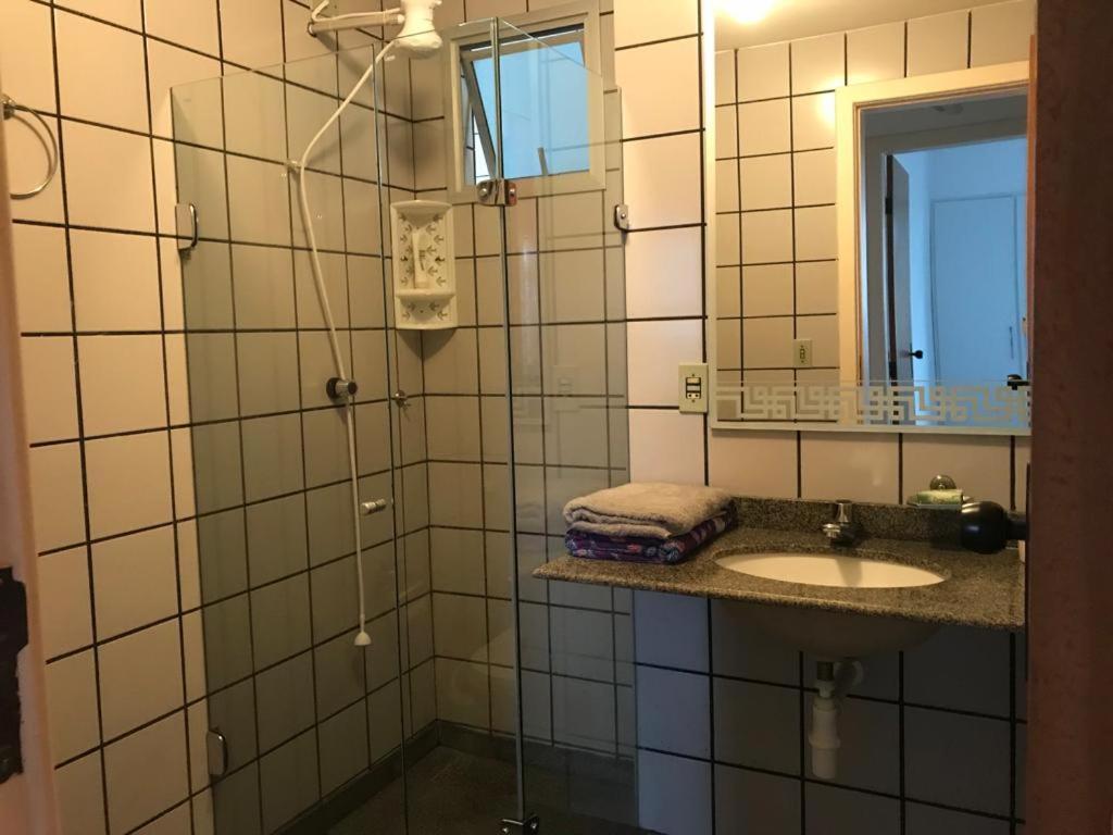 Apartamento Pe Na Areia E Aguas Tranquilas No Centro De غواراباري المظهر الخارجي الصورة